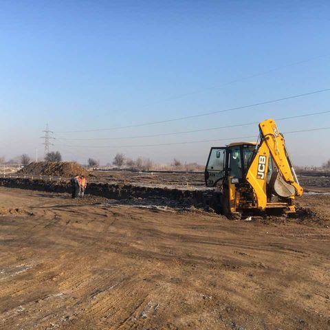 Комбиниран багер JCB
