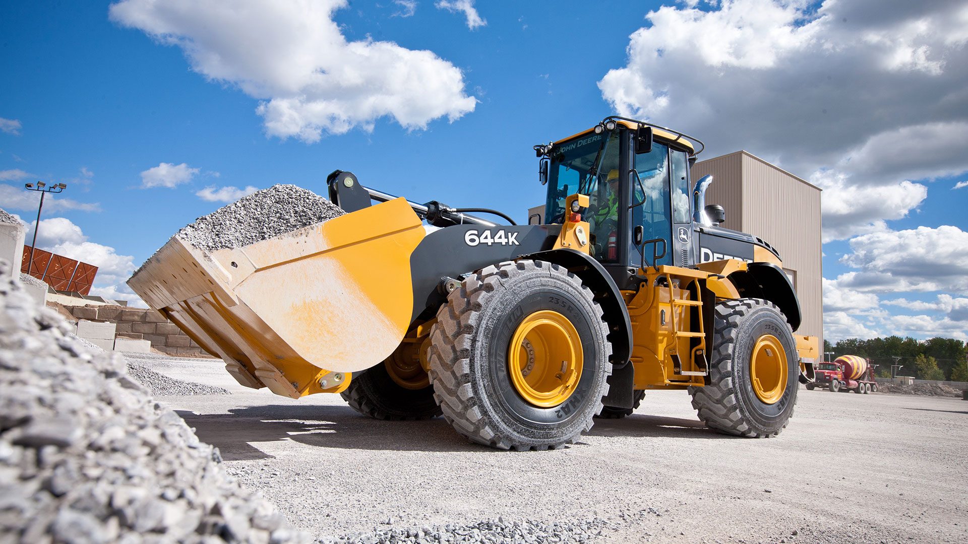 Челен товарач John Deere 644K
